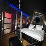 Romantiskt hotell Loveroom L'1timiste Cds *