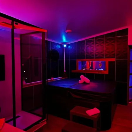Hodinový hotel Loveroom L'1timiste Cds