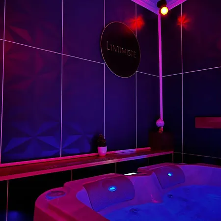 Loveroom L'1timiste Cds * Neuilly-Plaisance
